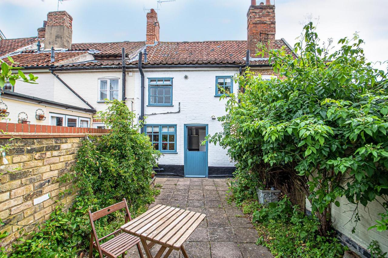 Bury St. Edmunds Sweet & Cosy 10 Bridewell Cottage With Parking Available Upon Request מראה חיצוני תמונה
