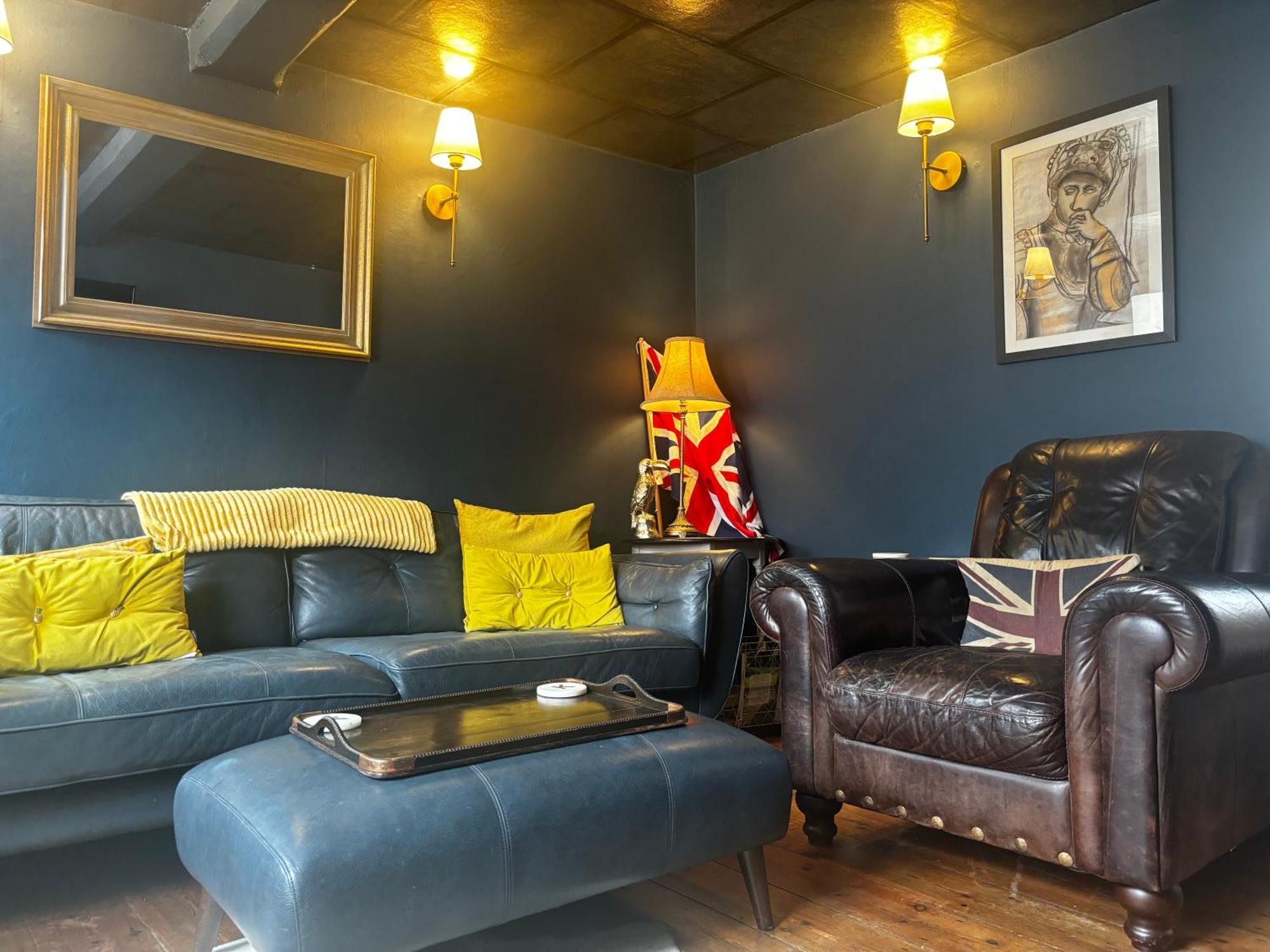 Bury St. Edmunds Sweet & Cosy 10 Bridewell Cottage With Parking Available Upon Request מראה חיצוני תמונה