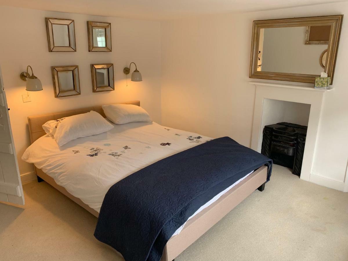 Bury St. Edmunds Sweet & Cosy 10 Bridewell Cottage With Parking Available Upon Request מראה חיצוני תמונה