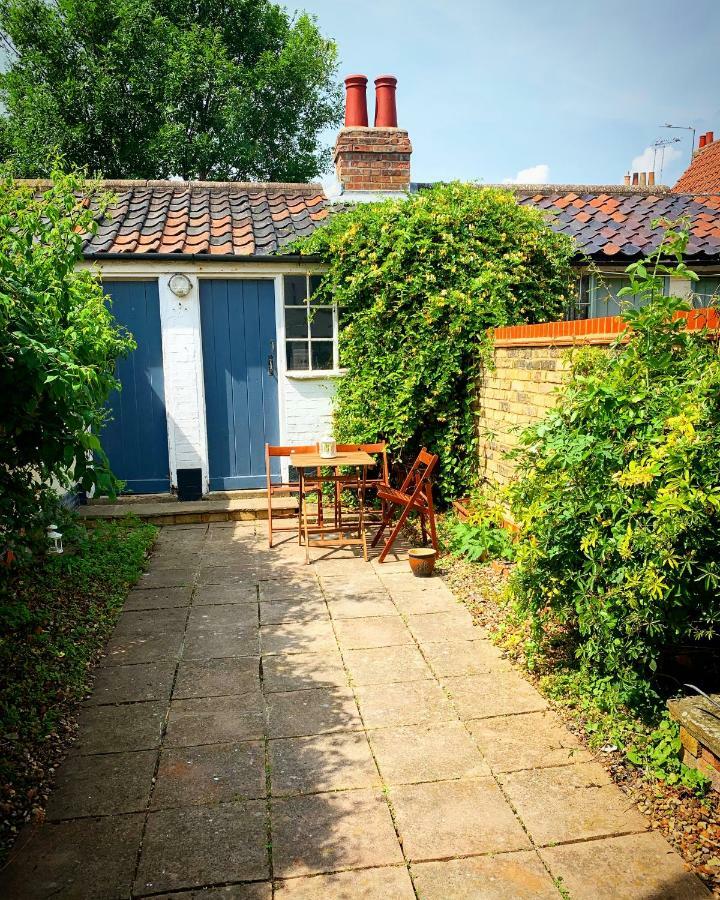Bury St. Edmunds Sweet & Cosy 10 Bridewell Cottage With Parking Available Upon Request מראה חיצוני תמונה